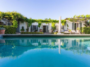 Superbe Maison Climatisée avec Piscine au Cœur de Maussane - Proche Commerces et Activités! - FR-1-599-83